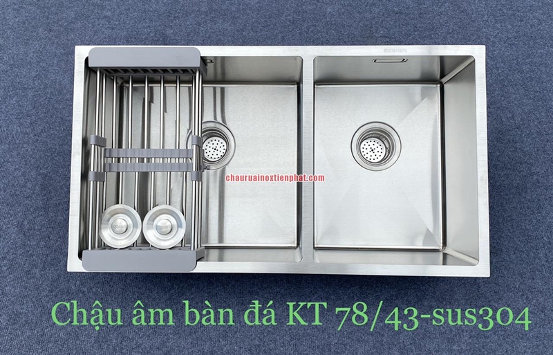 Chậu rửa bát hai hố lệch, âm bàn đá